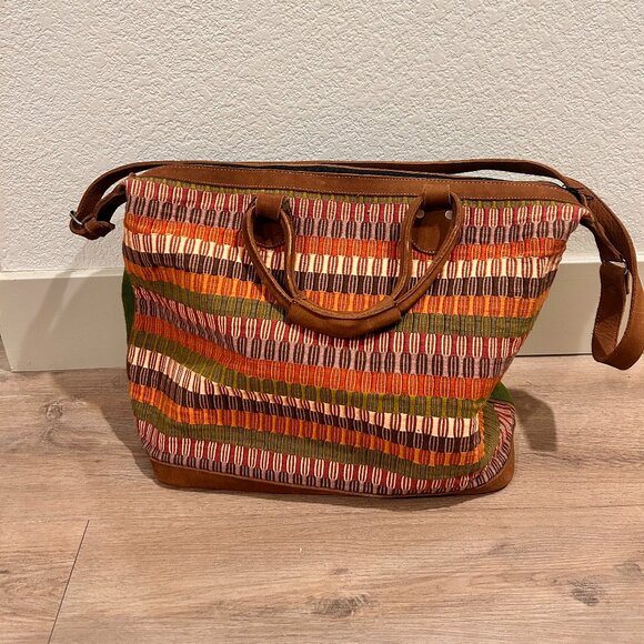 Sturdy handmade Guatemalan bag w/ zipper - Picture 1 of 8